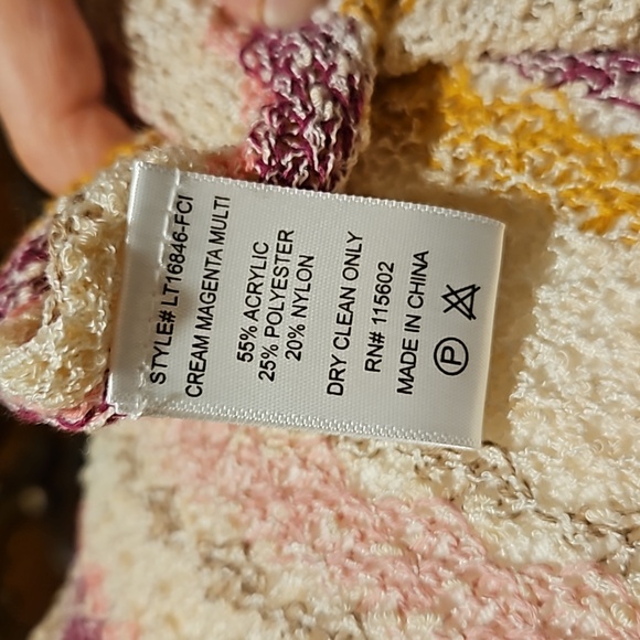 OS | Open Cardigan | Short Sleeved | V Knit Pattern | Side Ties - Picture 10 of 10